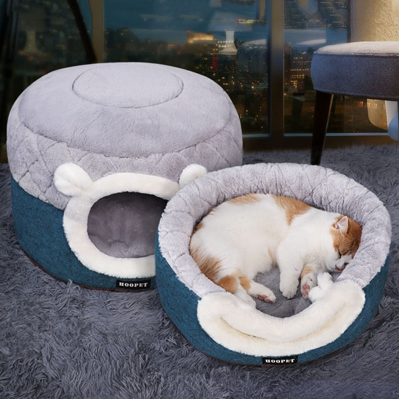 Cozy Bed for Cats and Small Dogs under 10kg for Winter Snoozing